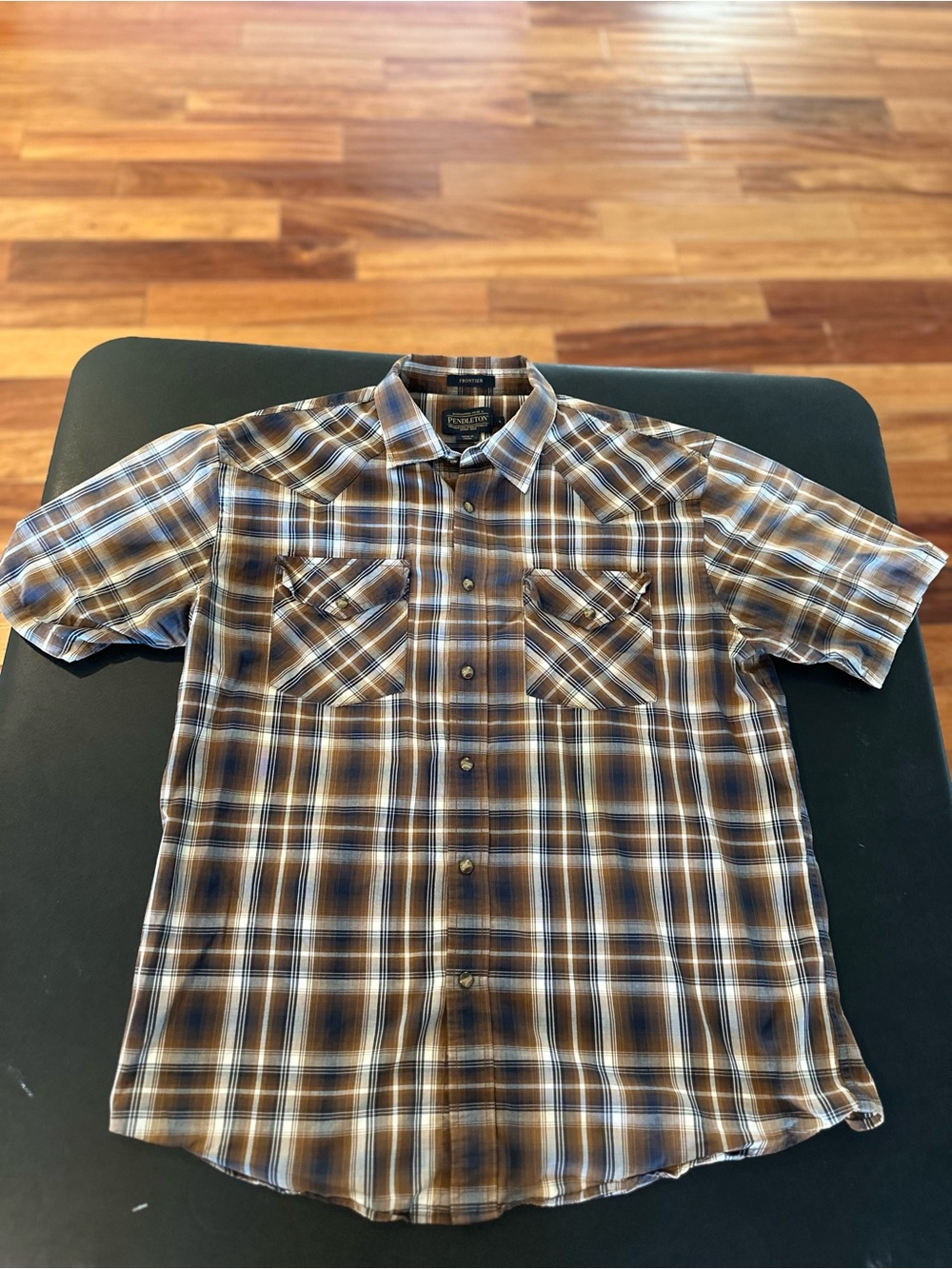 Pendleton Woolen Mills Frontier Men's Brown Plaid Short-Sleeve Button-Up Shirt L
